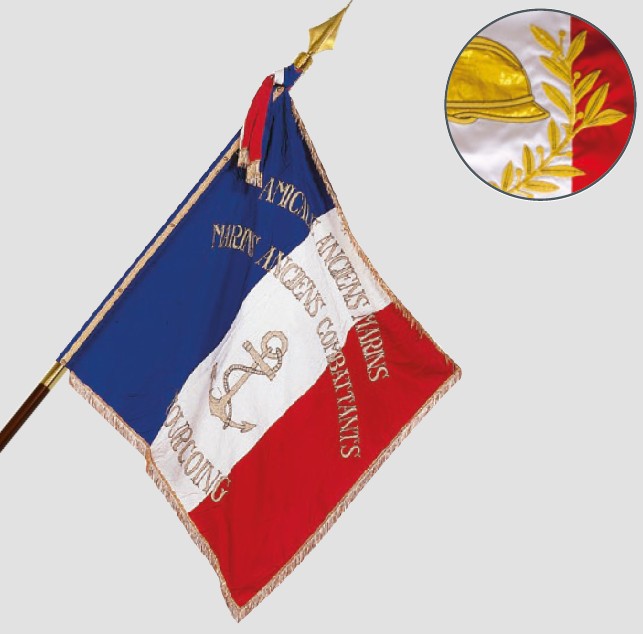 Drapeau d'association brodé