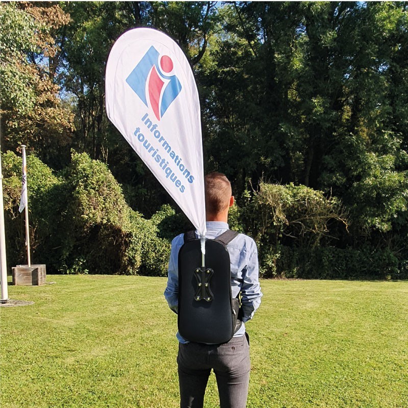 Oriflamme publicitaire pour sac à dos porte drapeau